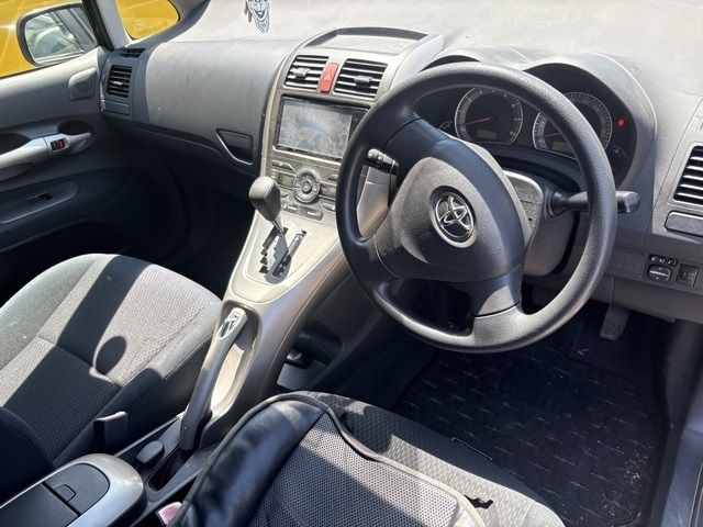 TOYOTA AURIS 2009