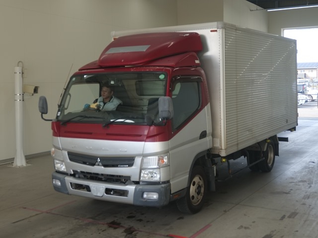 MITSUBISHI CANTER 2014