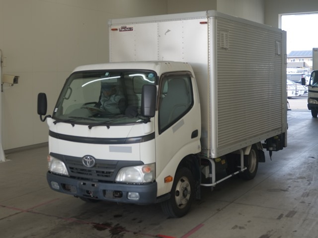 TOYOTA DYNA 2010