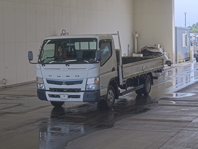 MITSUBISHI CANTER 2018
