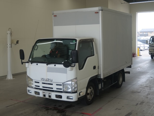 ISUZU ELF 2009