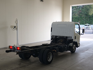 ISUZU ELF 2011