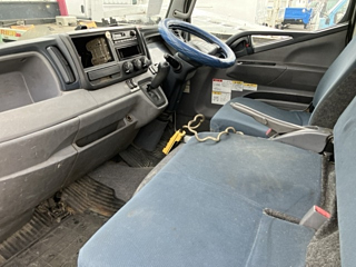 MITSUBISHI CANTER 2011