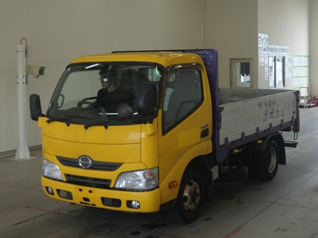 HINO DUTRO 2015