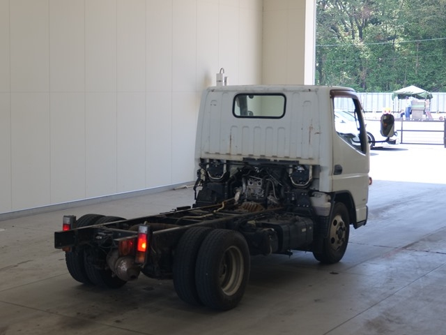 MITSUBISHI CANTER 2014