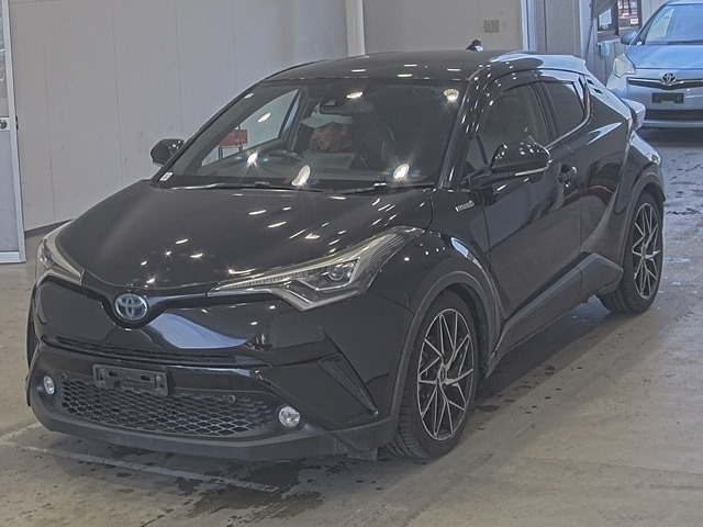 TOYOTA C-HR 2017