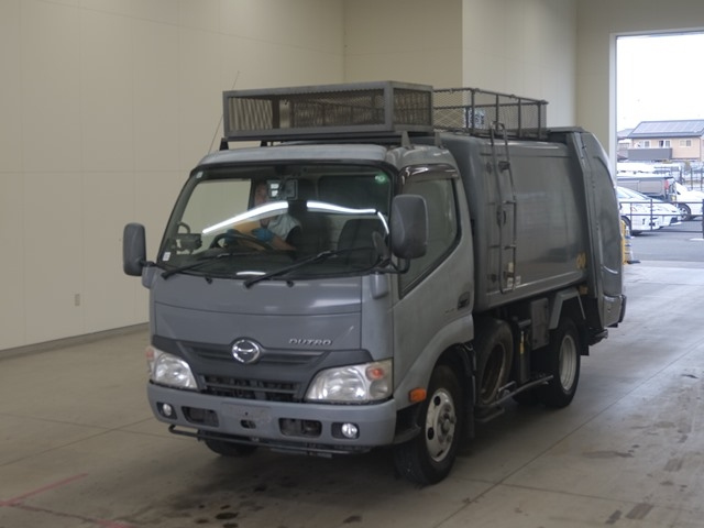 HINO DUTRO 2015