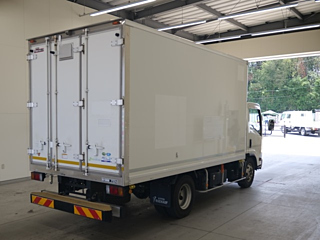 ISUZU ELF 2019