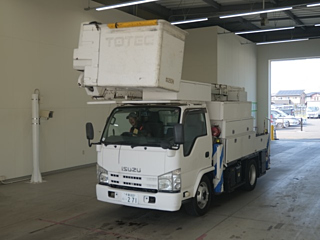 ISUZU ELF 2012