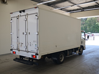 ISUZU ELF 2018