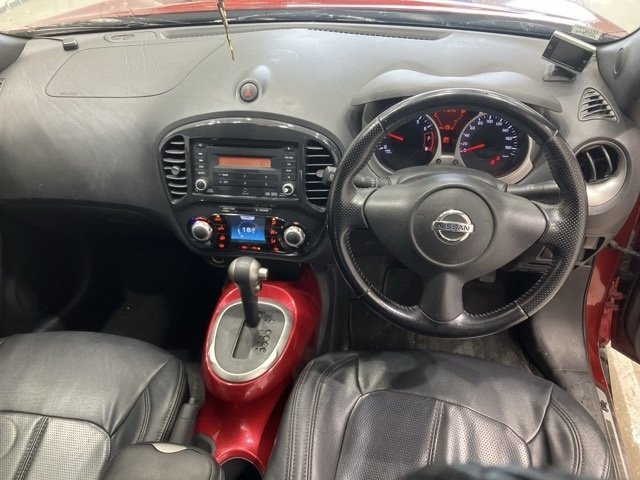NISSAN JUKE 2010
