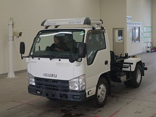 ISUZU ELF 2011