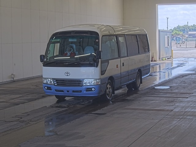 TOYOTA COASTER 2014