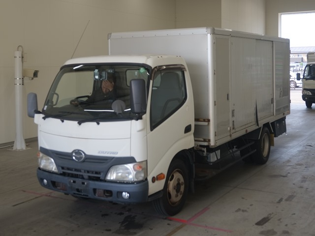 HINO DUTRO 2013