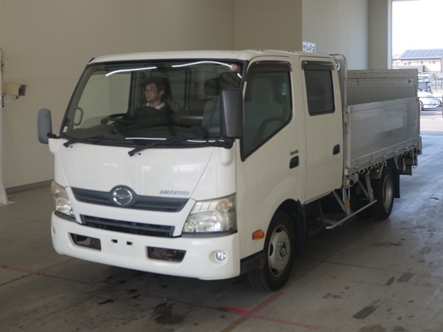 HINO DUTRO 2011