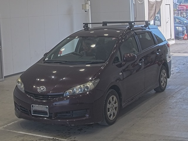 TOYOTA WISH 2012