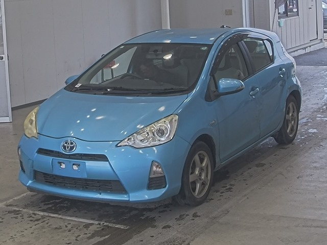 TOYOTA AQUA 2012