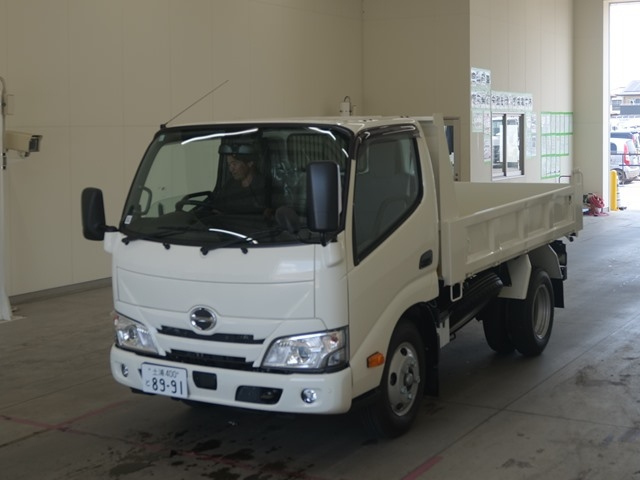 HINO DUTRO 2024