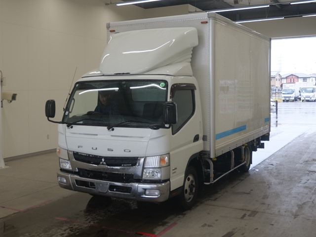 MITSUBISHI CANTER 2016