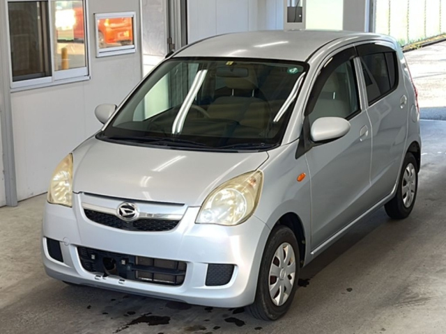 DAIHATSU MIRA 2010