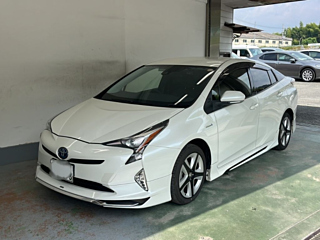 TOYOTA PRIUS 2016