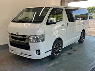 TOYOTA HIACE VAN 2022