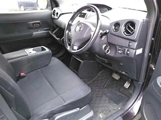 TOYOTA BB 2009