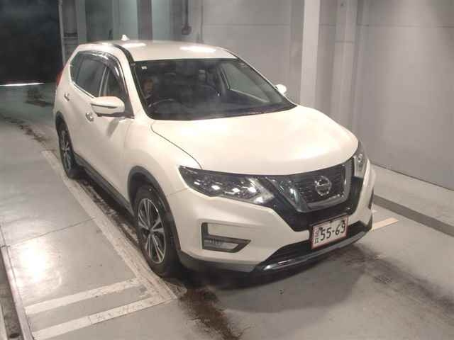 NISSAN X-TRAIL 2019