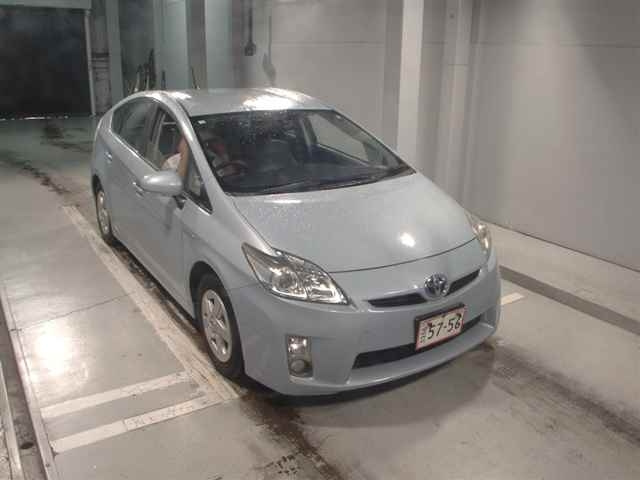 TOYOTA PRIUS 2010
