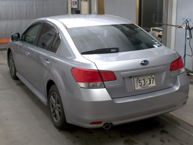 SUBARU LEGACY B4 2013