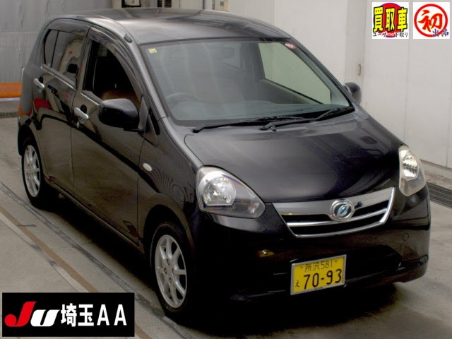 DAIHATSU MIRA E S 2012