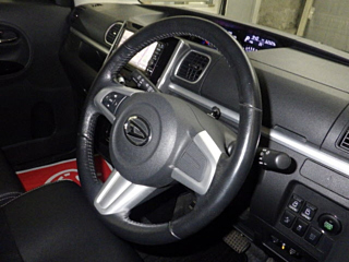 DAIHATSU TANTO 2014