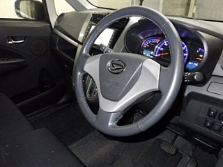 DAIHATSU MOVE 2014