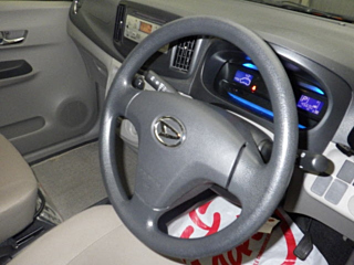 DAIHATSU MIRA E S 2012