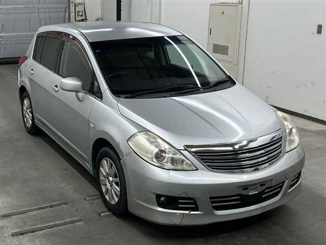 NISSAN TIIDA 2009