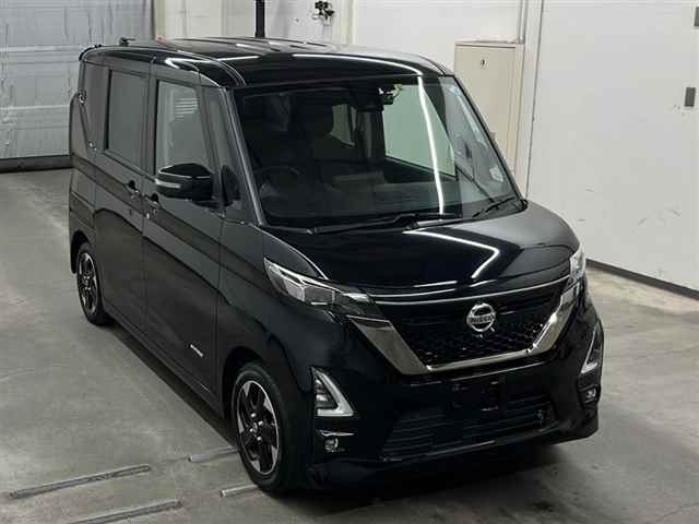 NISSAN ROOX 2022