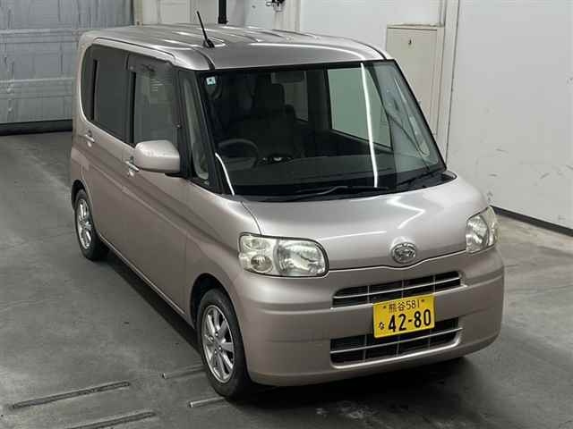 DAIHATSU TANTO 2012