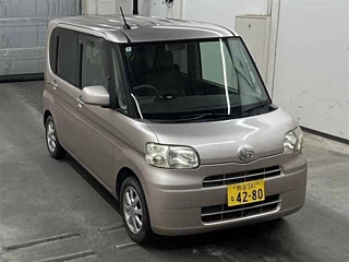 DAIHATSU TANTO 2012