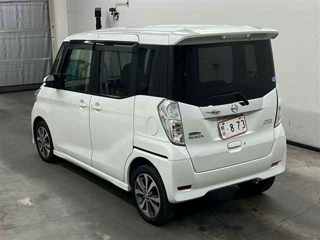 NISSAN DAYZ ROOX 2015