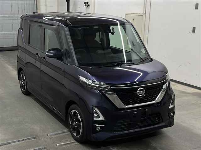 NISSAN ROOX 2020
