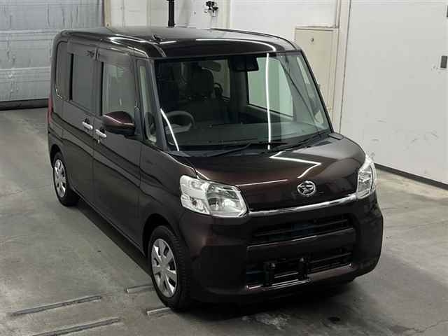 DAIHATSU TANTO 2018