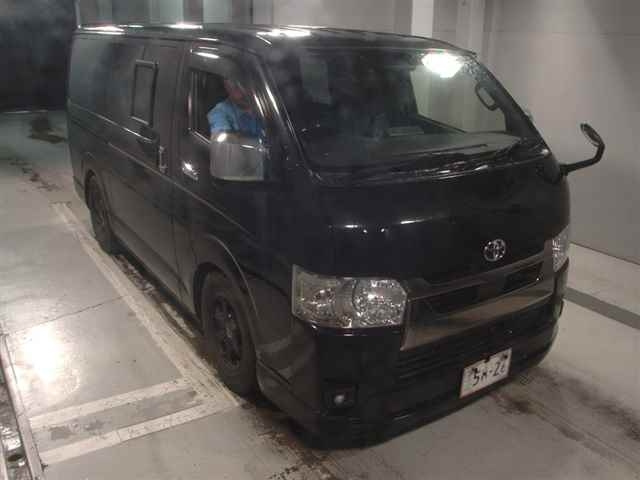 TOYOTA HIACE VAN 2023