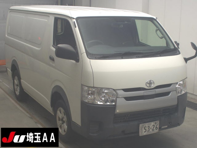 TOYOTA HIACE VAN