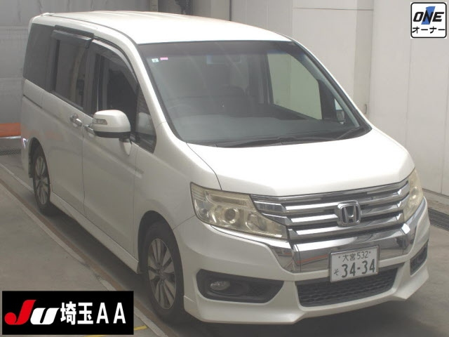 HONDA STEP WAGON 2013
