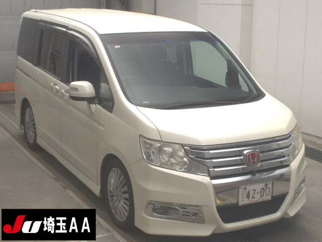 HONDA STEP WAGON 2010