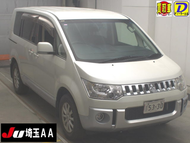 MITSUBISHI DELICA D5 2015