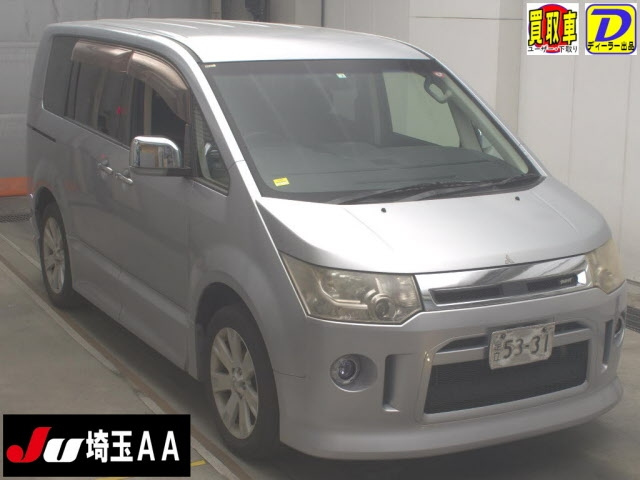 MITSUBISHI DELICA D5 2012