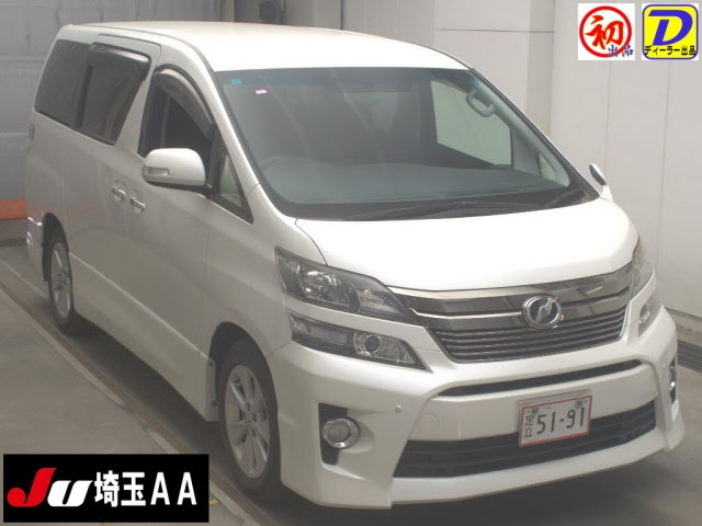 TOYOTA VELLFIRE 2013