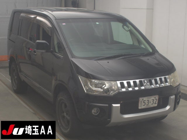MITSUBISHI DELICA D5 2010