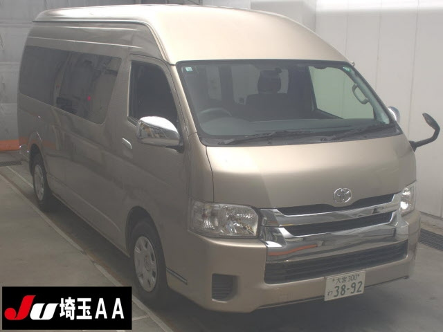 TOYOTA HIACE 2016